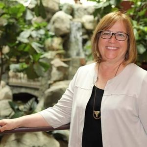 Meet your Posher, Jana lee